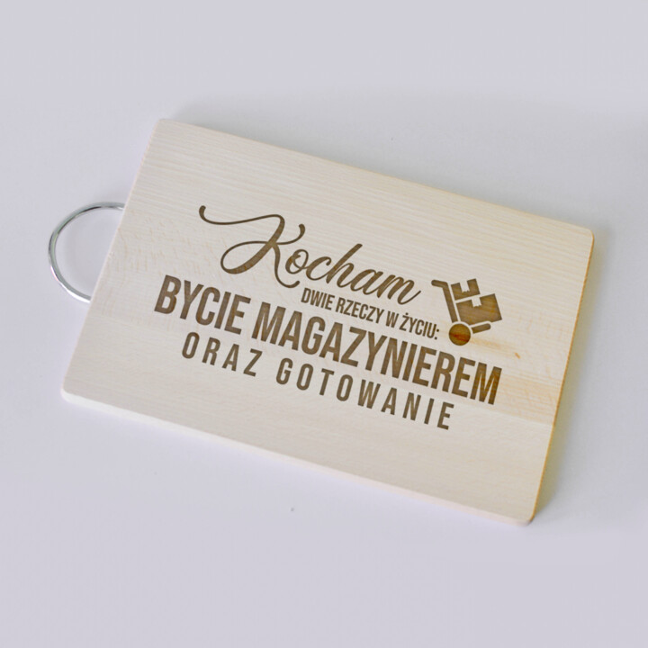 Kocham dwie rzeczy w życiu: bycie magazynierem i piwo - drewniana deska z grawerem