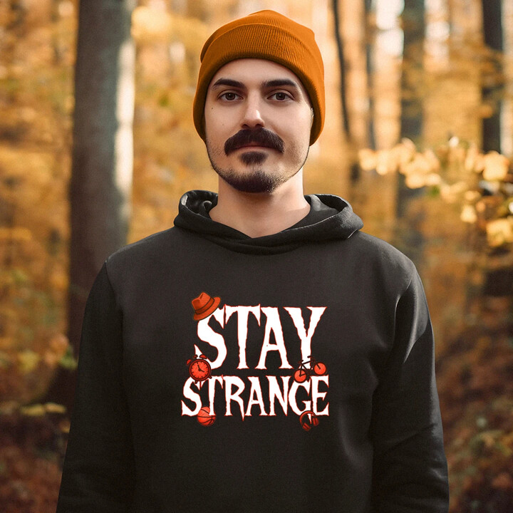Stay strange - dla fanów serialu Stranger Things - męska bluza na prezent