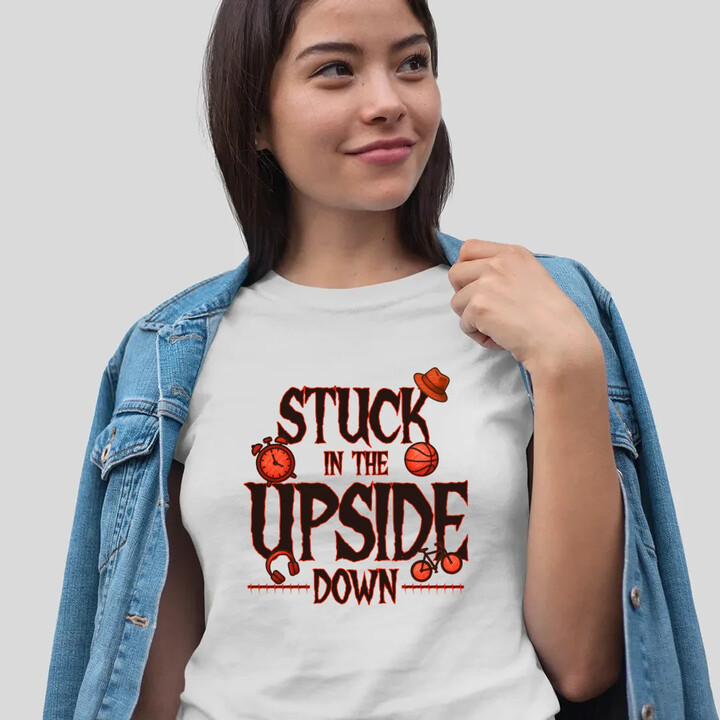 Stuck in the upside down - dla fanów serialu Stranger Things - damska koszulka na prezent