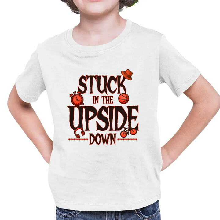Stuck in the upside down - dla fanów serialu Stranger Things - dziecięca koszulka na prezent