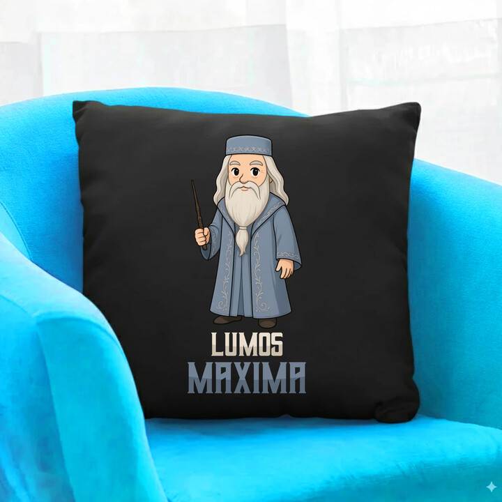 Lumos Maxima - Albus Dumbledore - czarna poduszka na prezent dla fanów serii Harry Potter