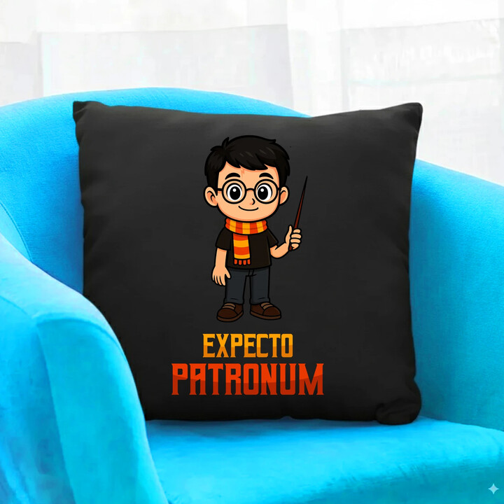 Expecto Patronum - Harry Potter - czarna poduszka na prezent dla fanów serii Harry Potter