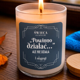 Świeca o zapachu "Powinno działać..." ale nie działa - świeczka zapachowa na prezent dla informatyka