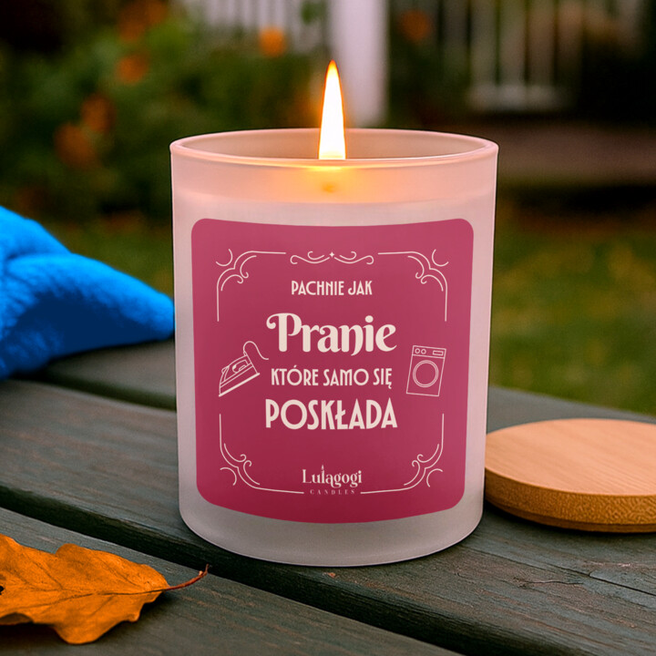 Pachnie jak pranie, które samo się poskłada - świeczka zapachowa na prezent