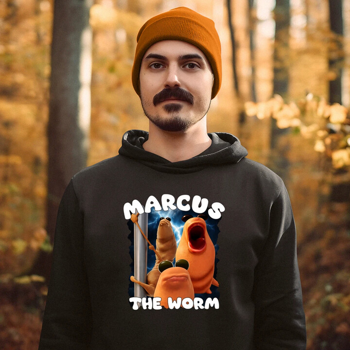 Marcus the worm - męska bluza na prezent