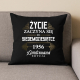 Życie zaczyna się po siedemdziesiątce 1956 Limitowana edycja - czarna poduszka na prezent