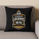 50 lat - Narodziny legendy 1976 v2 - czarna poduszka na prezent