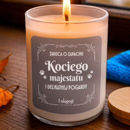Świeca o zapachu kociego majestatu i delikatnej pogardy - świeczka zapachowa na prezent