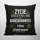 Życie zaczyna się po sześćdziesiątce 1966 Limitowana edycja - czarna poduszka na prezent