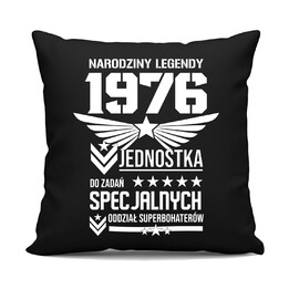 Narodziny legendy 1976 - Oddział Superbohaterów - czarna poduszka na prezent
