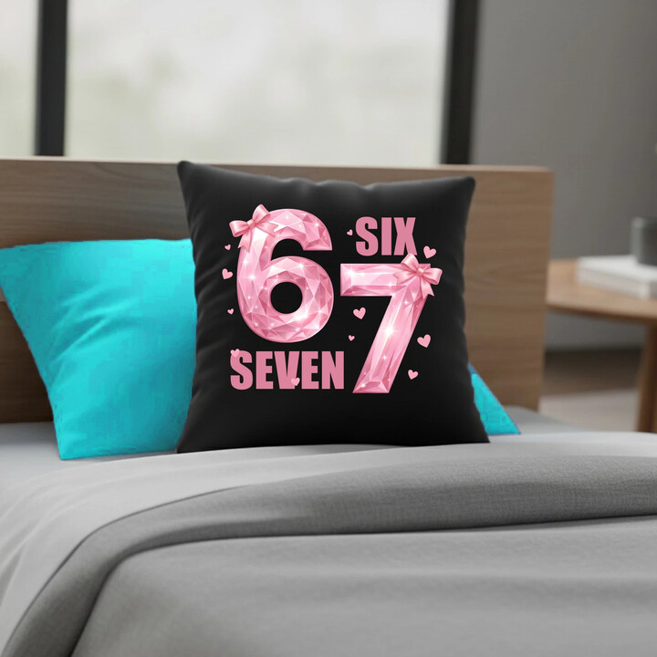 Six seven 67 - różowa wersja - czarna poduszka na prezent