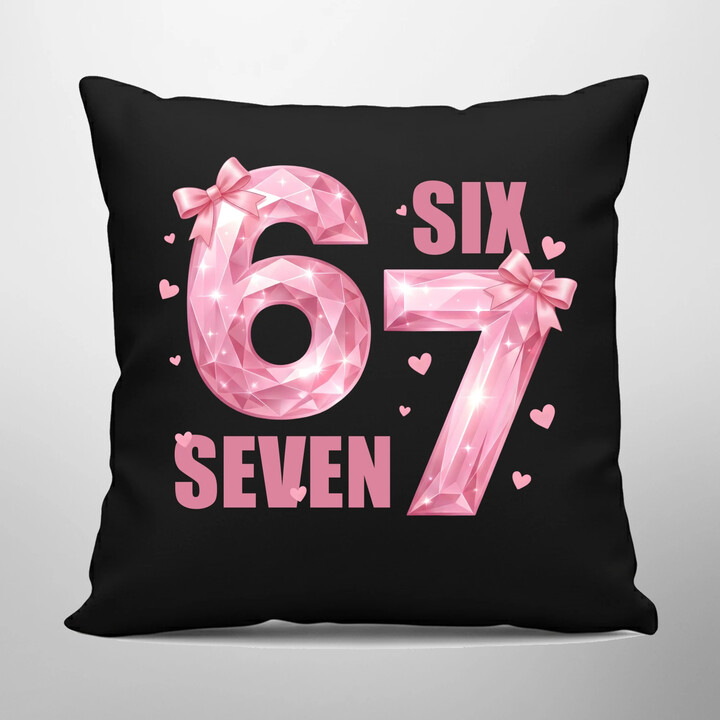 Six seven 67 - różowa wersja - czarna poduszka na prezent