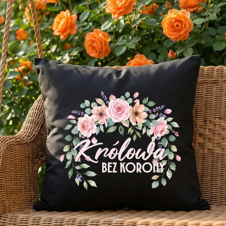 Królowa bez korony - czarna poduszka na prezent