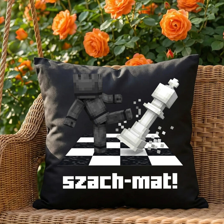 Szach-mat! - czarna poduszka na prezent