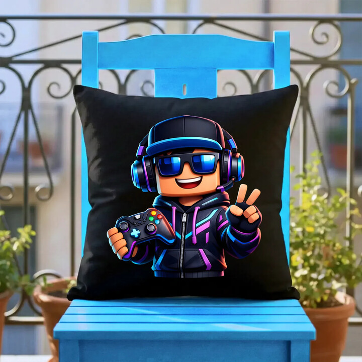 Gamer z padem - czarna poduszka na prezent