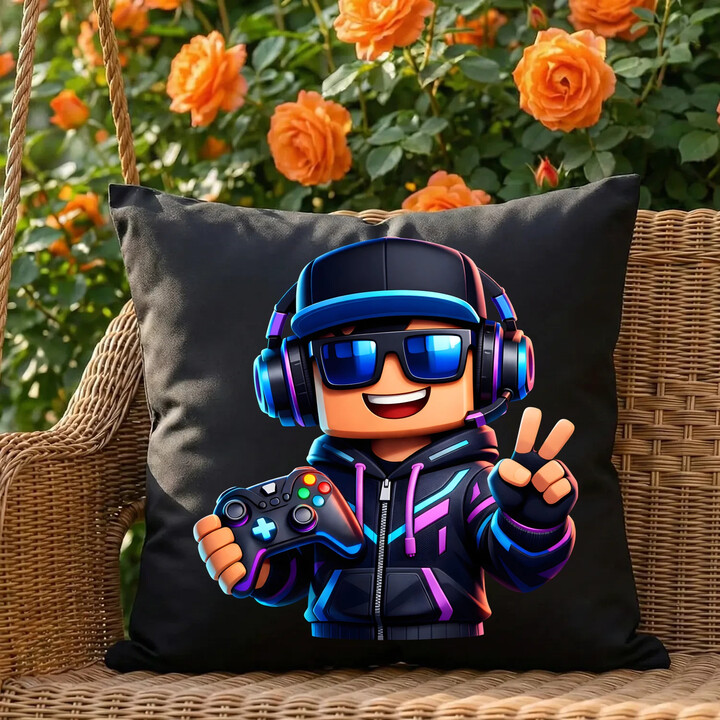 Gamer z padem - czarna poduszka na prezent