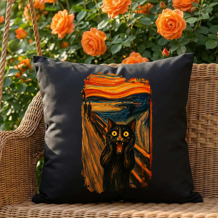 Kot krzyk - inspirowany Van Goghiem - czarna poduszka na prezent