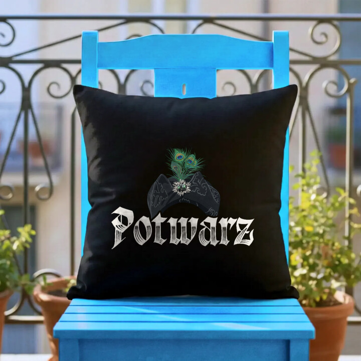 Potwarz - czarna poduszka na prezent dla fanów serialu 1670