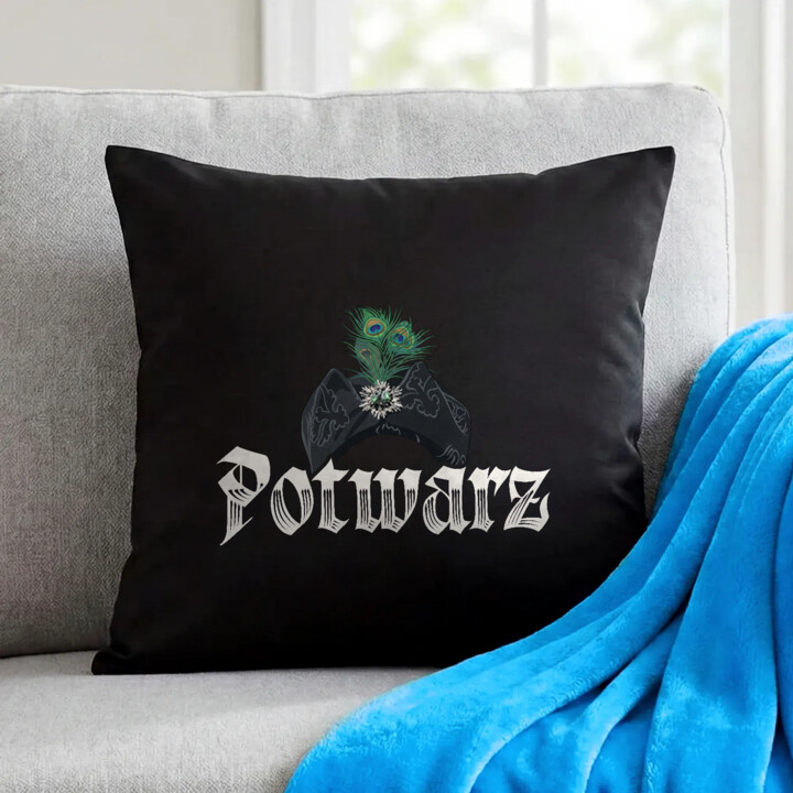 Potwarz - czarna poduszka na prezent dla fanów serialu 1670