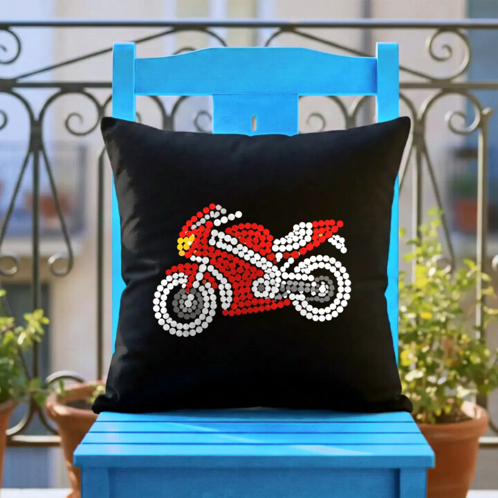 Motocykl z kropek - dzień kropki - czarna poduszka na prezent