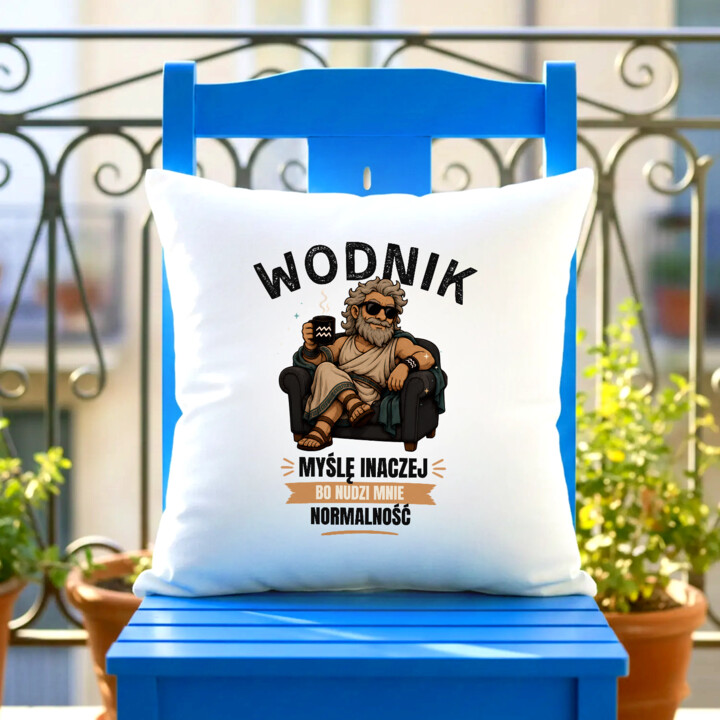 Wodnik myślę inaczej bo nudzi mnie normalność - poduszka na prezent
