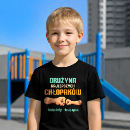 Drużyna najlepszych chłopaków - tata i syn z imionami - dziecięca koszulka na prezent - produkt personalizowany