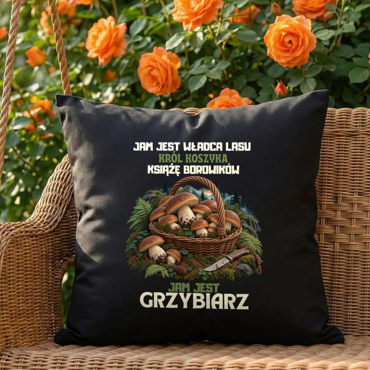 Jam jest grzybiarz - czarna poduszka na prezent