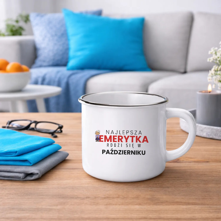 Najlepsza emerytka rodzi się w październiku - kubek emaliowany na prezent