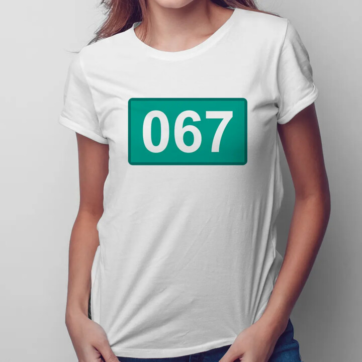 067 - damska koszulka z nadrukiem