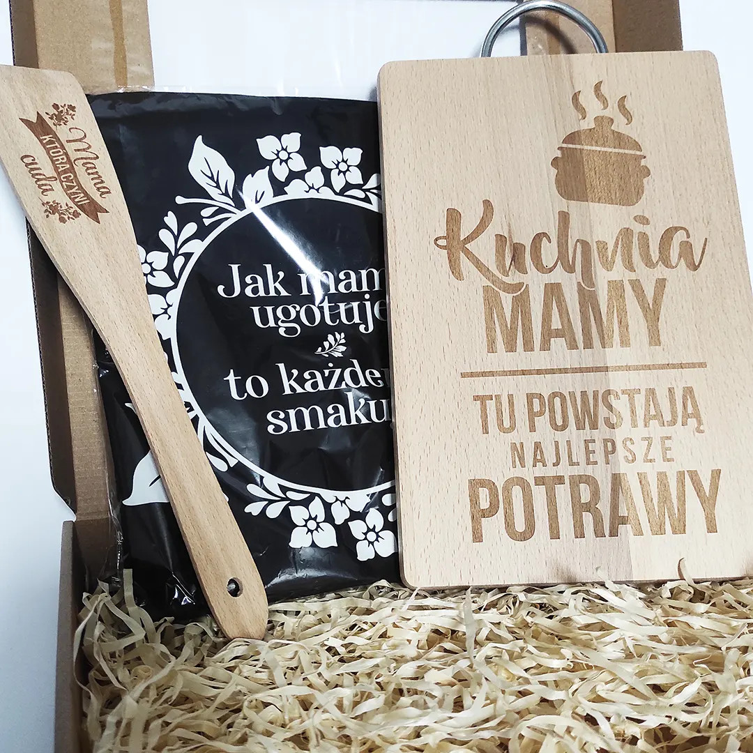 Zestaw prezentowy dla mamy - fartuch + deska do krojenia + łopatka