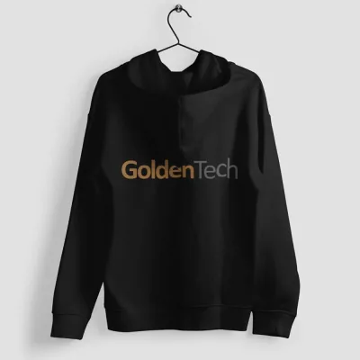 Czarna bluza z kapturem z logo GoldenTech