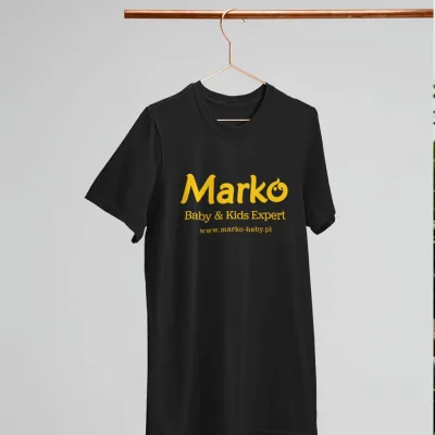 Czarna koszulka z żółtym nadrukiem Marko